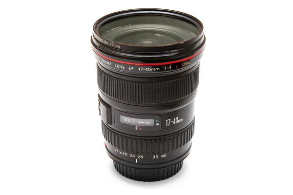 キャノン EF17-40 L is USM 17-40.jpg