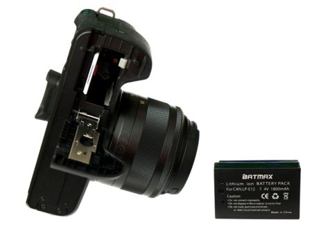 canon m50 снизу