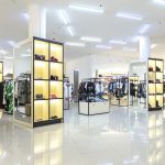 интерьер магазина на фото