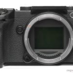 среднеформатная камера fujifilm gfx 50s спереди